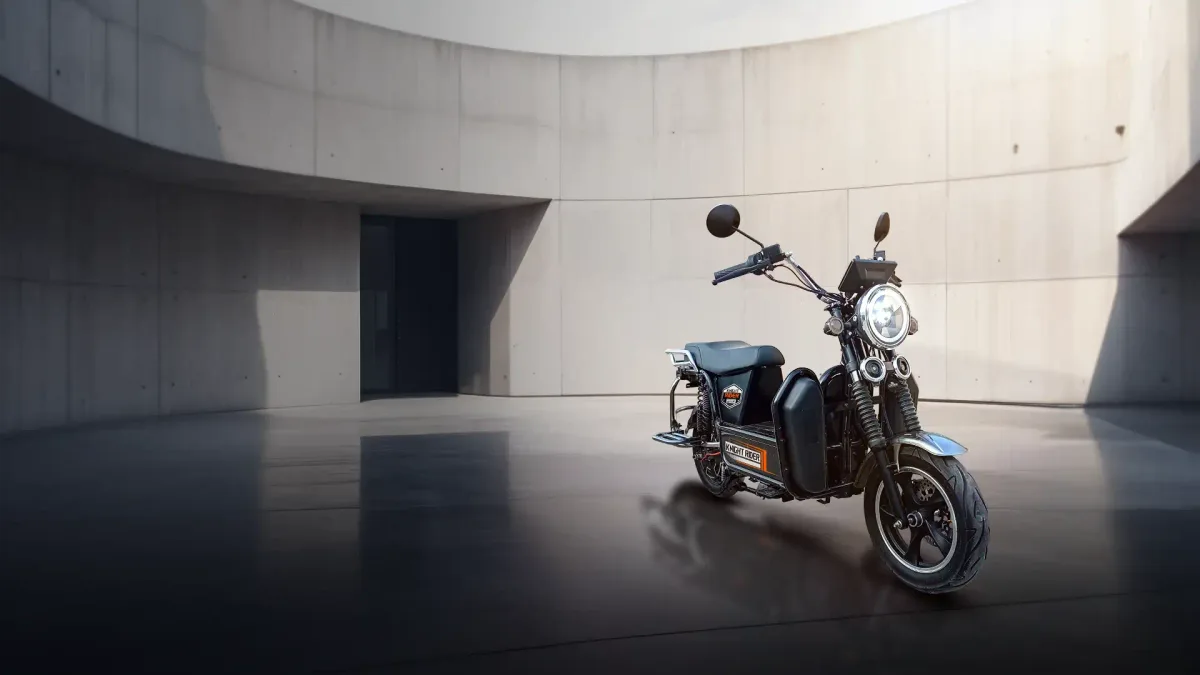 Crown Electric Knight Rider — cruiser-style electric scooter in Pakistan