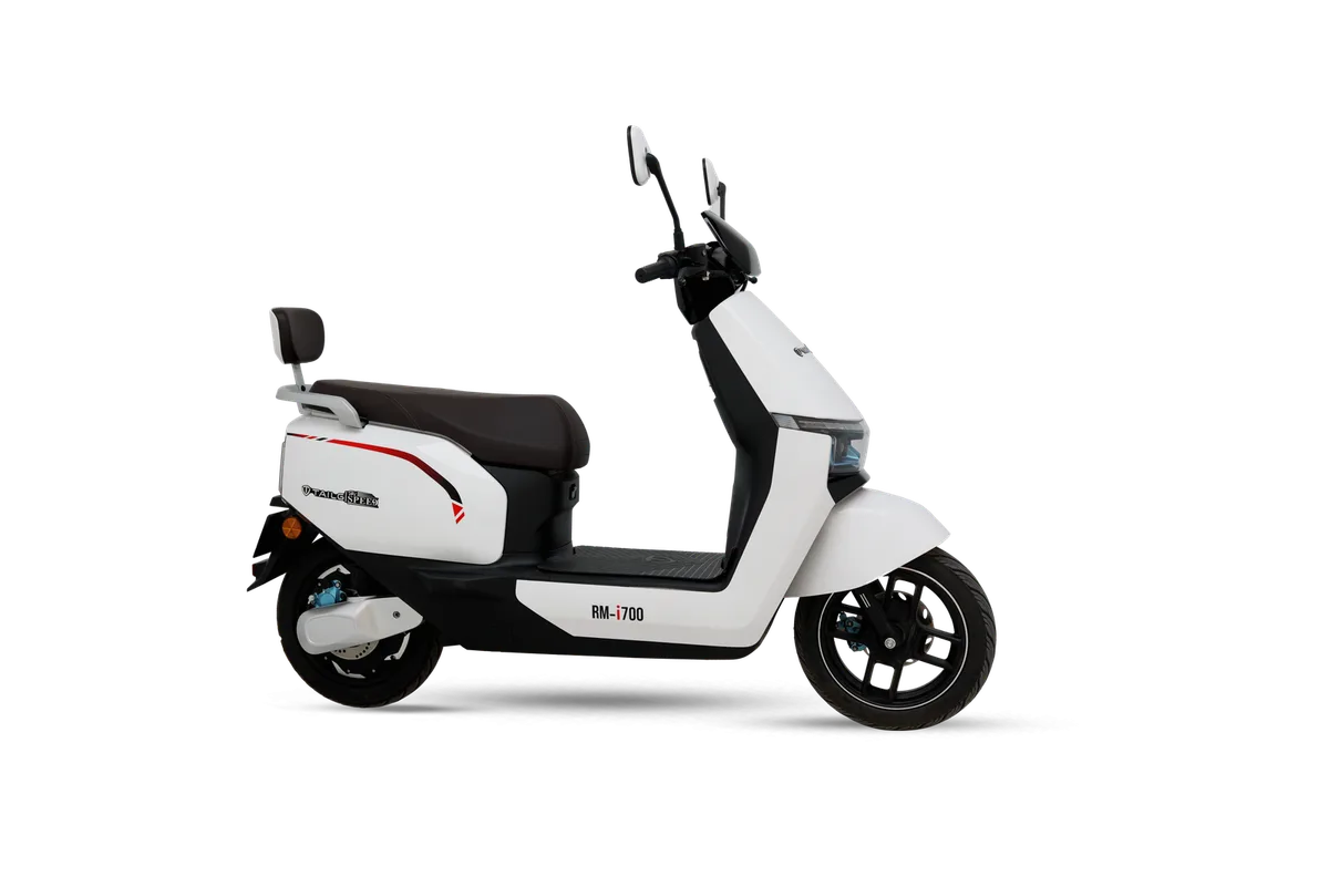 Hi Speed RM-i700 — electric scooter in Pakistan