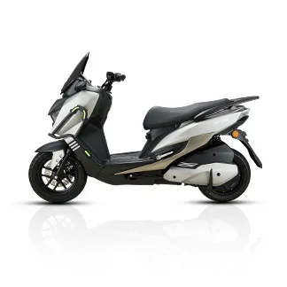 REVOO REVOO E52 — electric sport motorcycle in Pakistan
